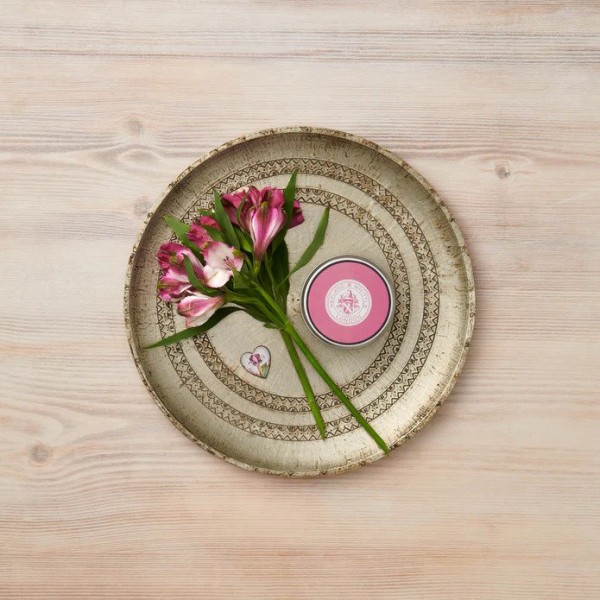 Classic Sweet Pea & Rose Candle in a Tin 180g - Heyland & Whittle Classic Sweet Pea & Rose Candle in a Tin 180g - Heyland & Whittle
