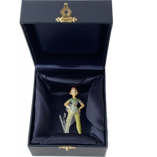 Peter Pan Crystallized by Arribas and Disneyland Paris Peter Pan Crystallized by Arribas and Disneyland Paris