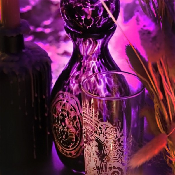 Phantom Manor Henry Ravenswood blown glass vase by Arribas & Disneyland Paris Phantom Manor Henry Ravenswood blown glass vase by Arribas & Disneyland Paris