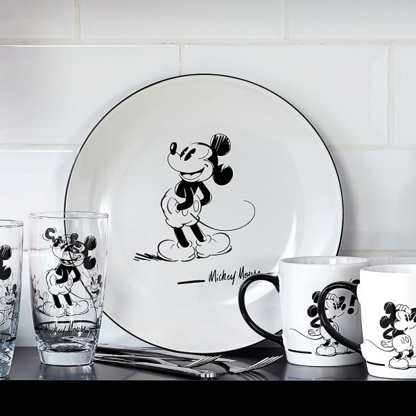 Disneyland Paris Mickey Mouse Comic Black and White side plate Disneyland Paris Mickey Mouse Comic Black and White side plate