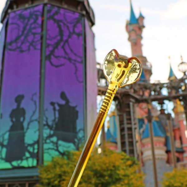 Disney Jafar Staff Glass Scepter Limited 300, by Arribas Disneyland Paris Disney Jafar Staff Glass Scepter Limited 300, by Arribas Disneyland Paris