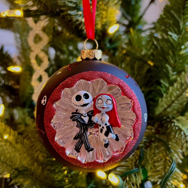 Jack Skellington & Sally Christmas Glass Dangler Ornament, by Arribas Disneyland Paris Jack Skellington & Sally Christmas Glass Dangler Ornament, by Arribas Disneyland Paris