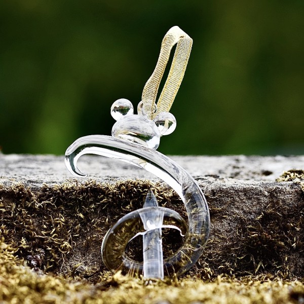 Hanging letter “D” ornament, Disney and Mickey Mouse icon, Arribas Glass Collection Hanging letter “D” ornament, Disney and Mickey Mouse icon, Arribas Glass Collection